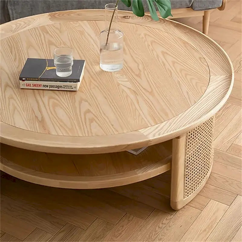 Table basse ronde en bois à deux niveaux avec base en rotin