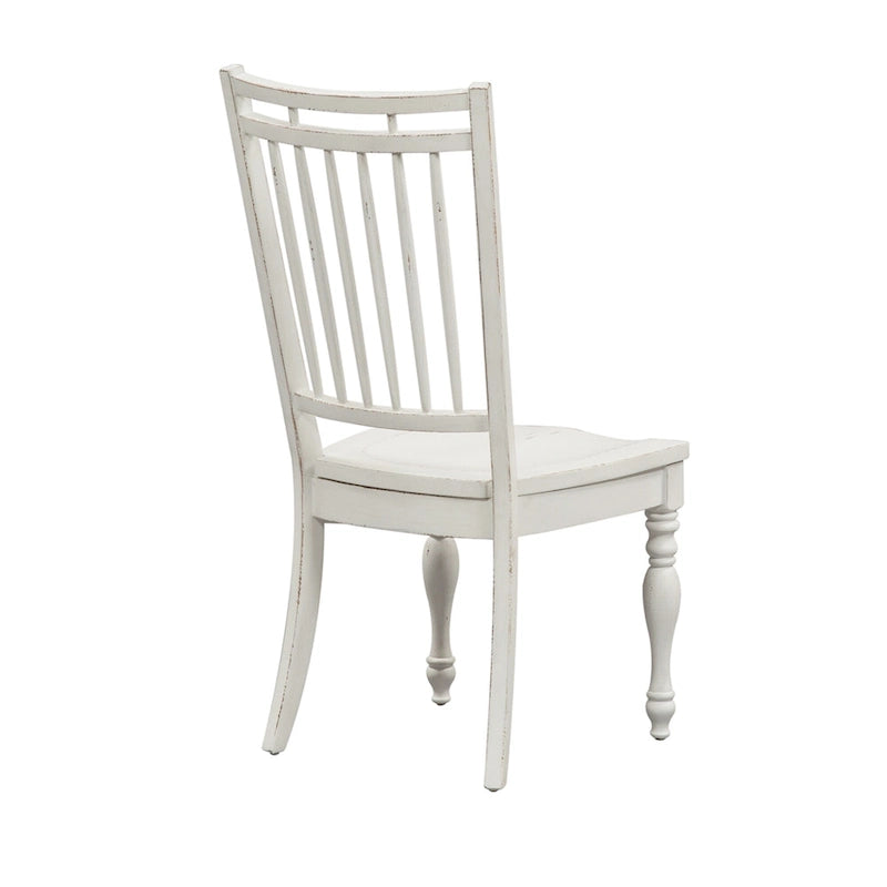 Table à manger à pieds tournés, en chêne vieilli blanc antique