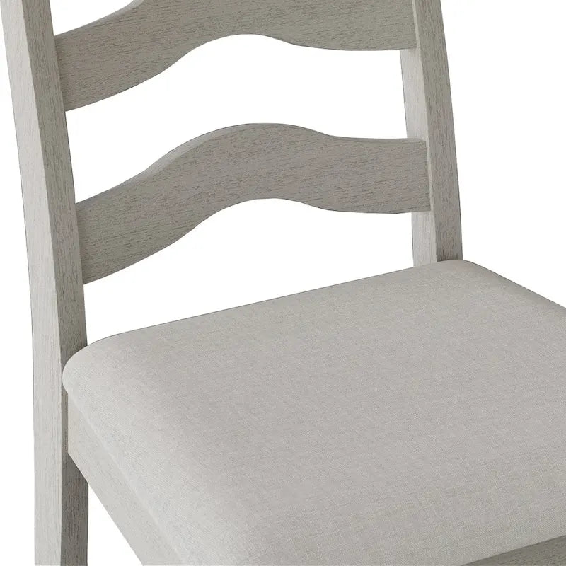 Chaise de salle à manger en bois