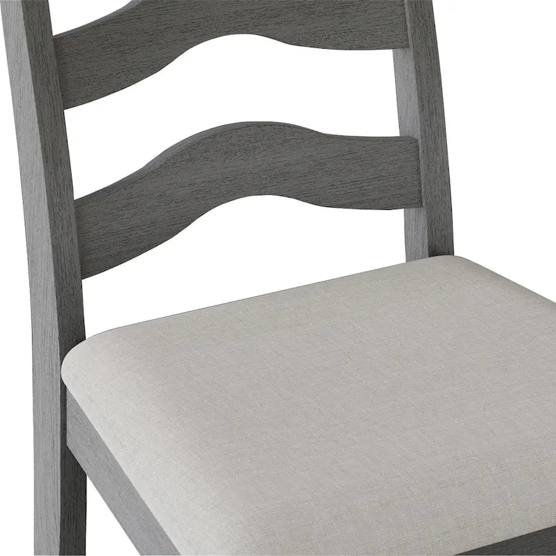 Chaise de salle à manger en bois