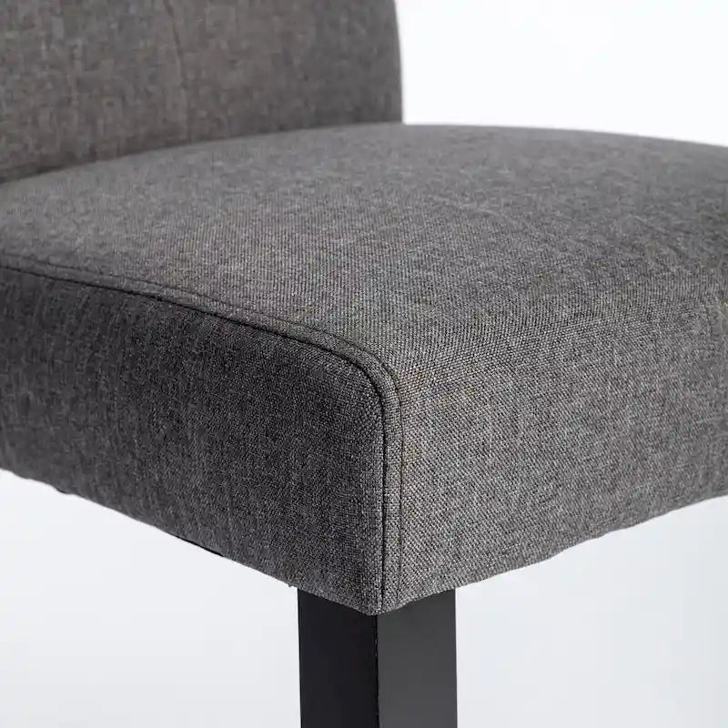 Chaise de salle à manger rembourrée en tissu ou en similicuir avec pieds en métal