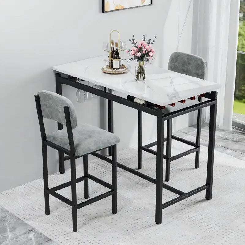 Table de salle à manger avec chaises rembourrées