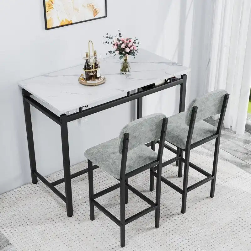 Table de salle à manger avec chaises rembourrées